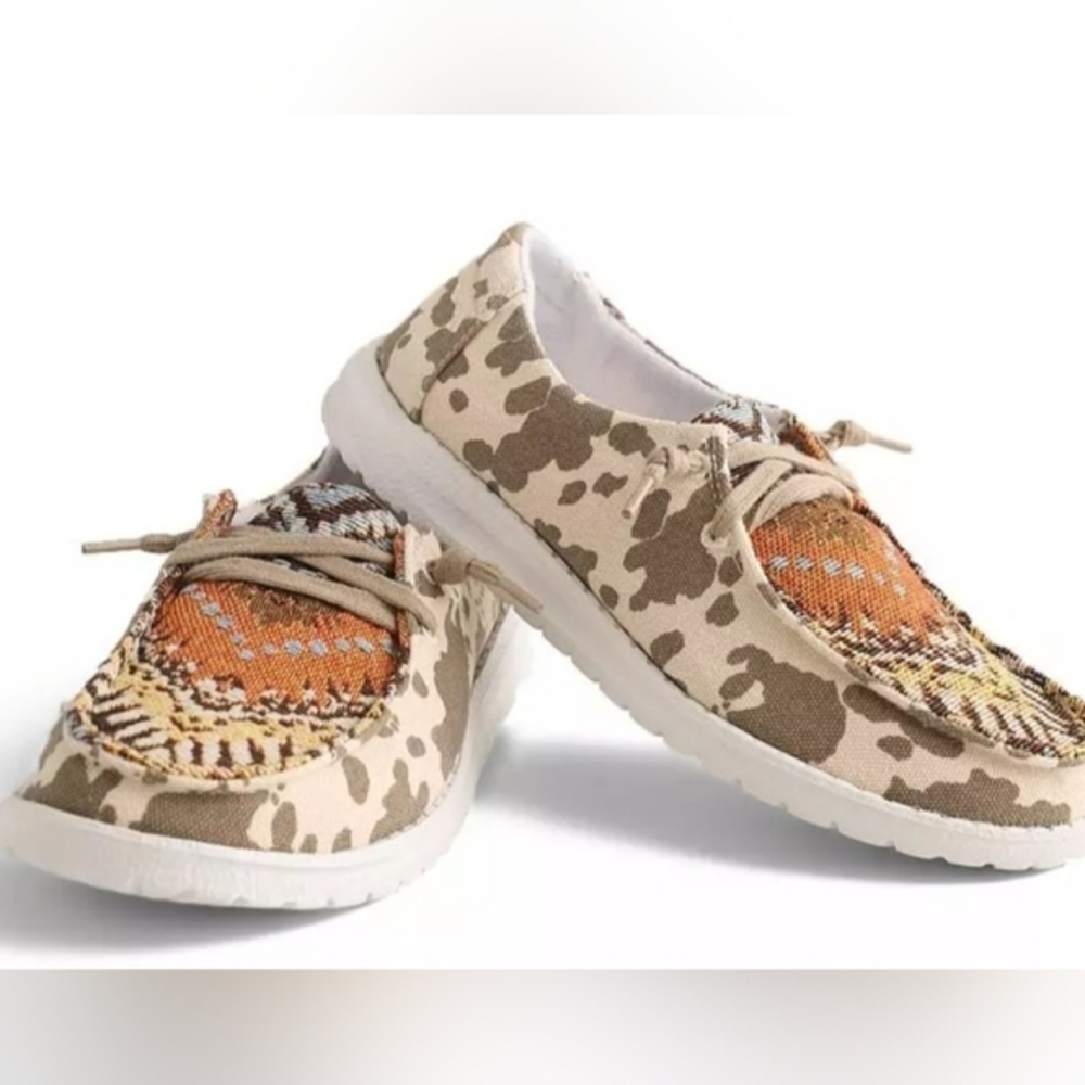 Very G cow print canvas Regan shoe